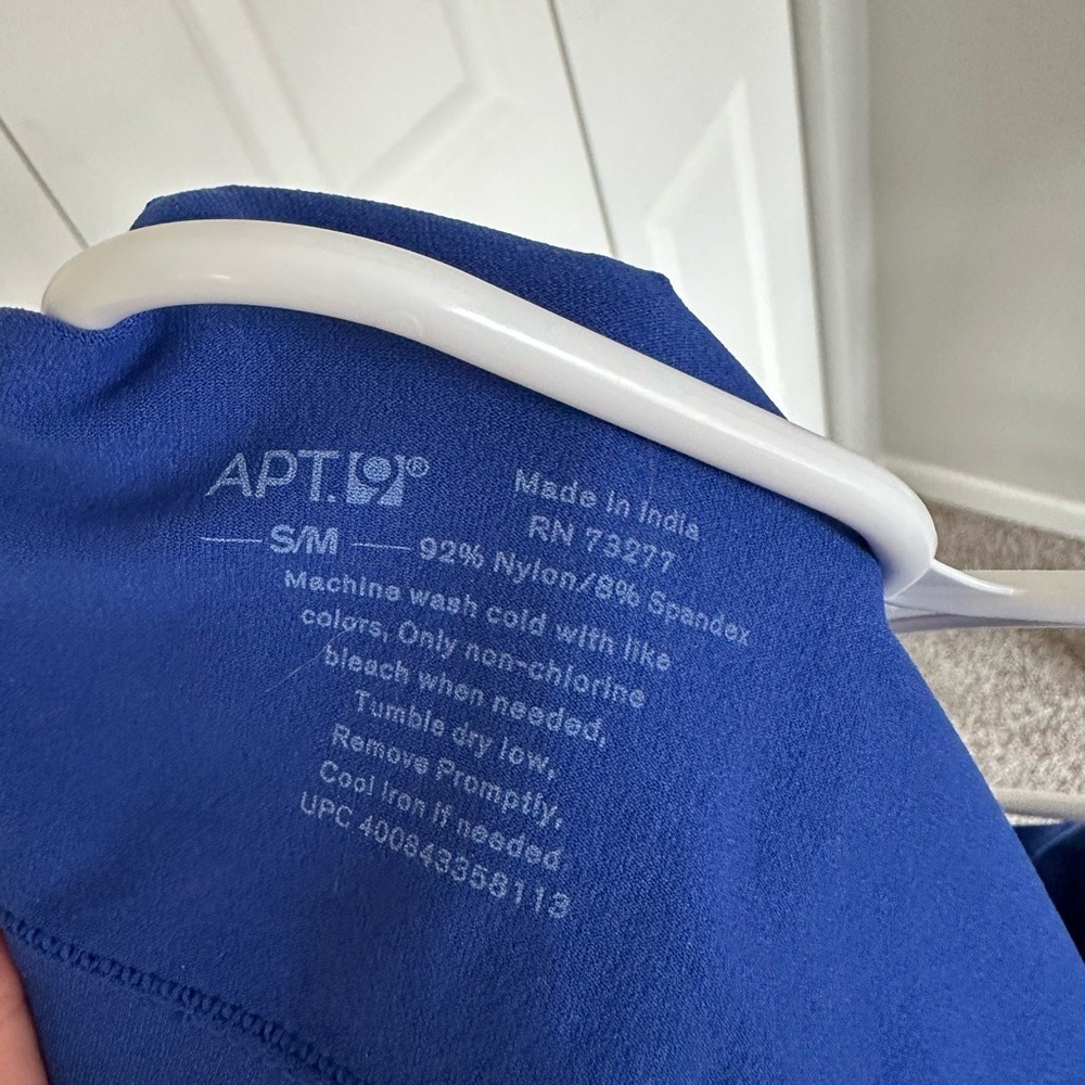 Apt 9 Womens Tank Top V-Neck‎ Sleeveless Knit Basic Casual Blue S/M - Picture 3 of 3